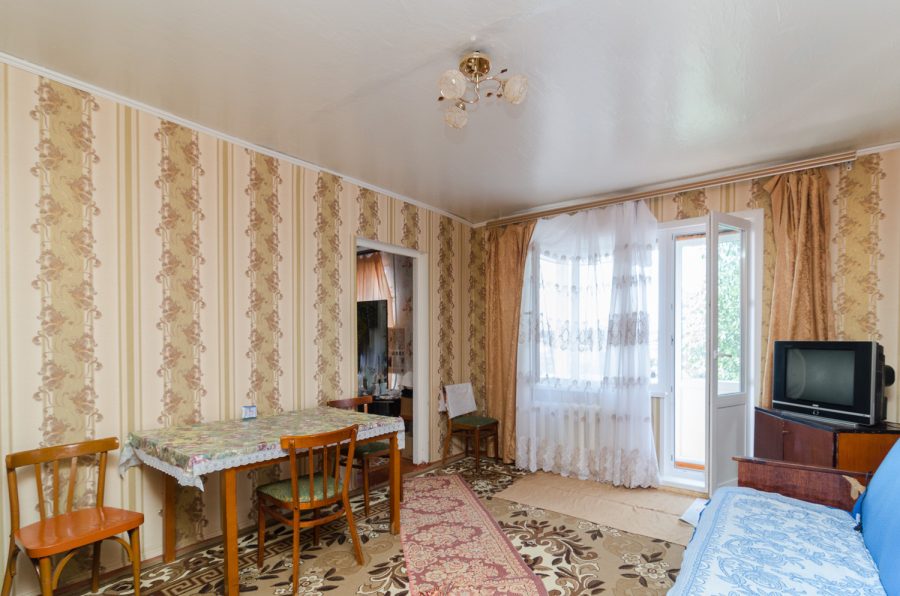 Сдам 2-ух комнатную квартиру семье